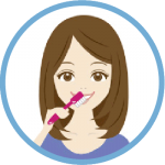 STEP2.はみがぎ-通常の歯磨きを行いお口の中をきれいにします。また唇の乾燥防止にワセリンを塗布します